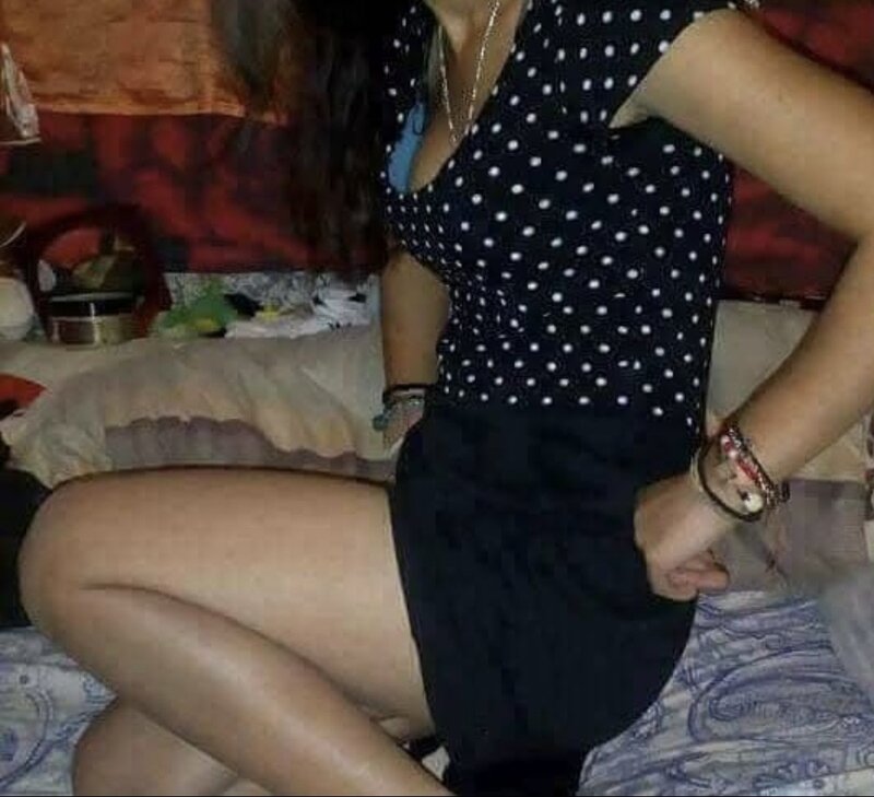 Servicii totale, suntem 2 fete,